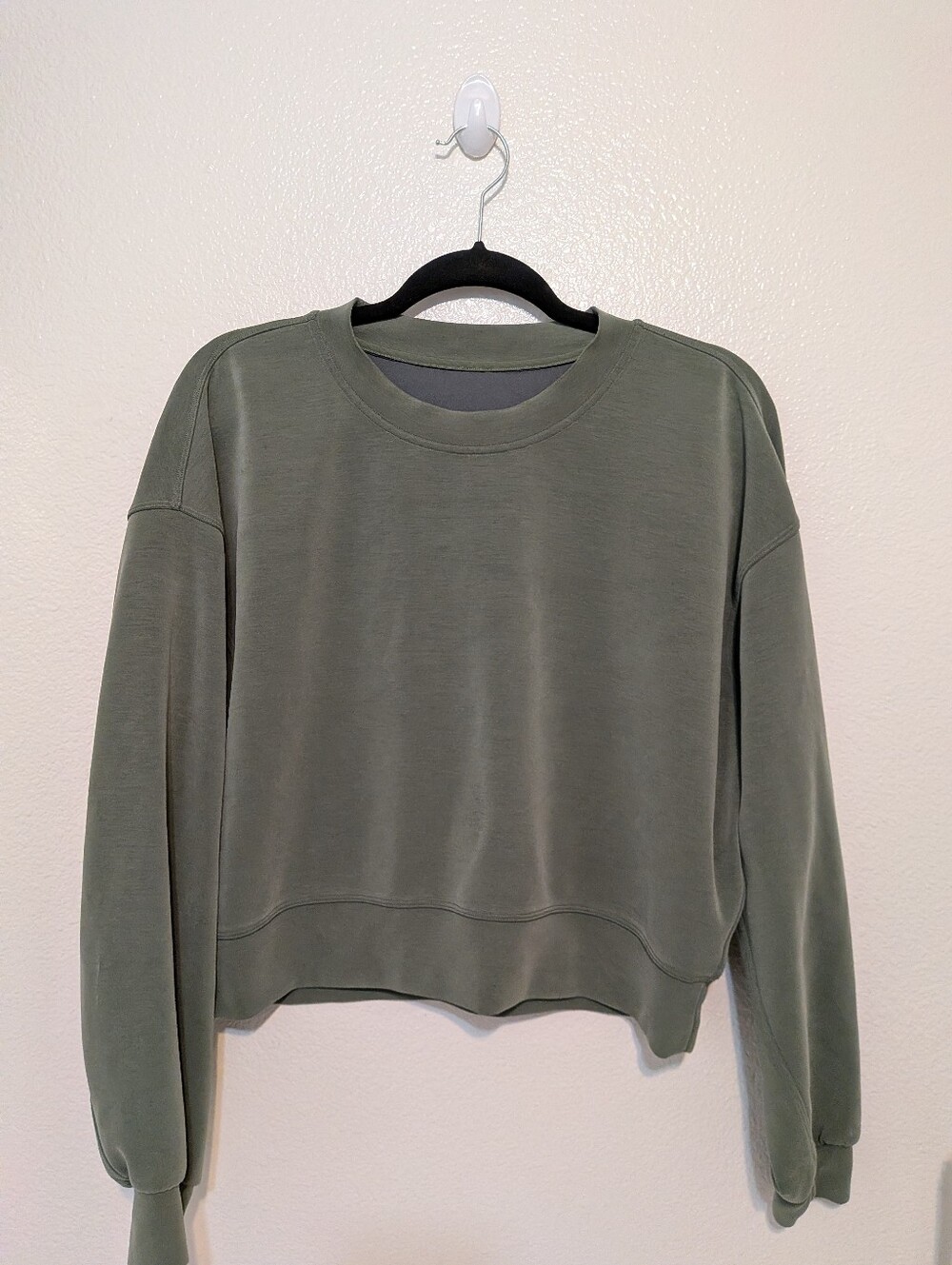 Lululemon soft stream Cropped Crewneck
